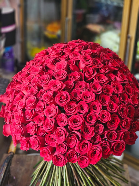 200 Premium Roses for that Beautiful one image 1