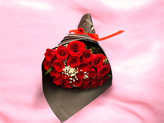 25 Beautiful Red Roses Premium image 1