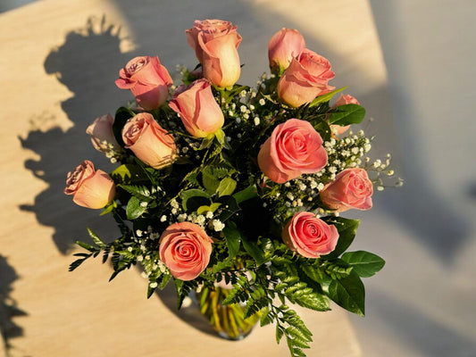 (doz) Premium Pink Roses in vase image 1