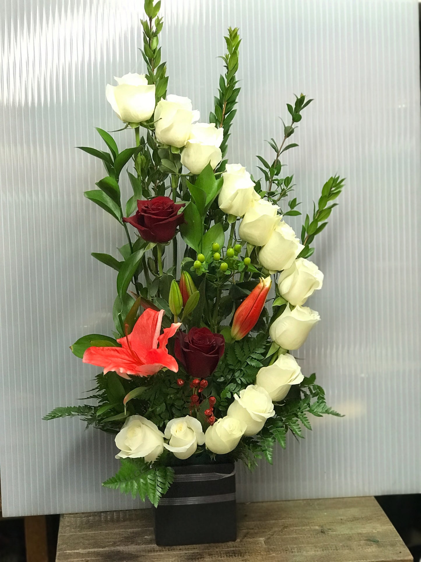 Arrangement of White Roses image 0