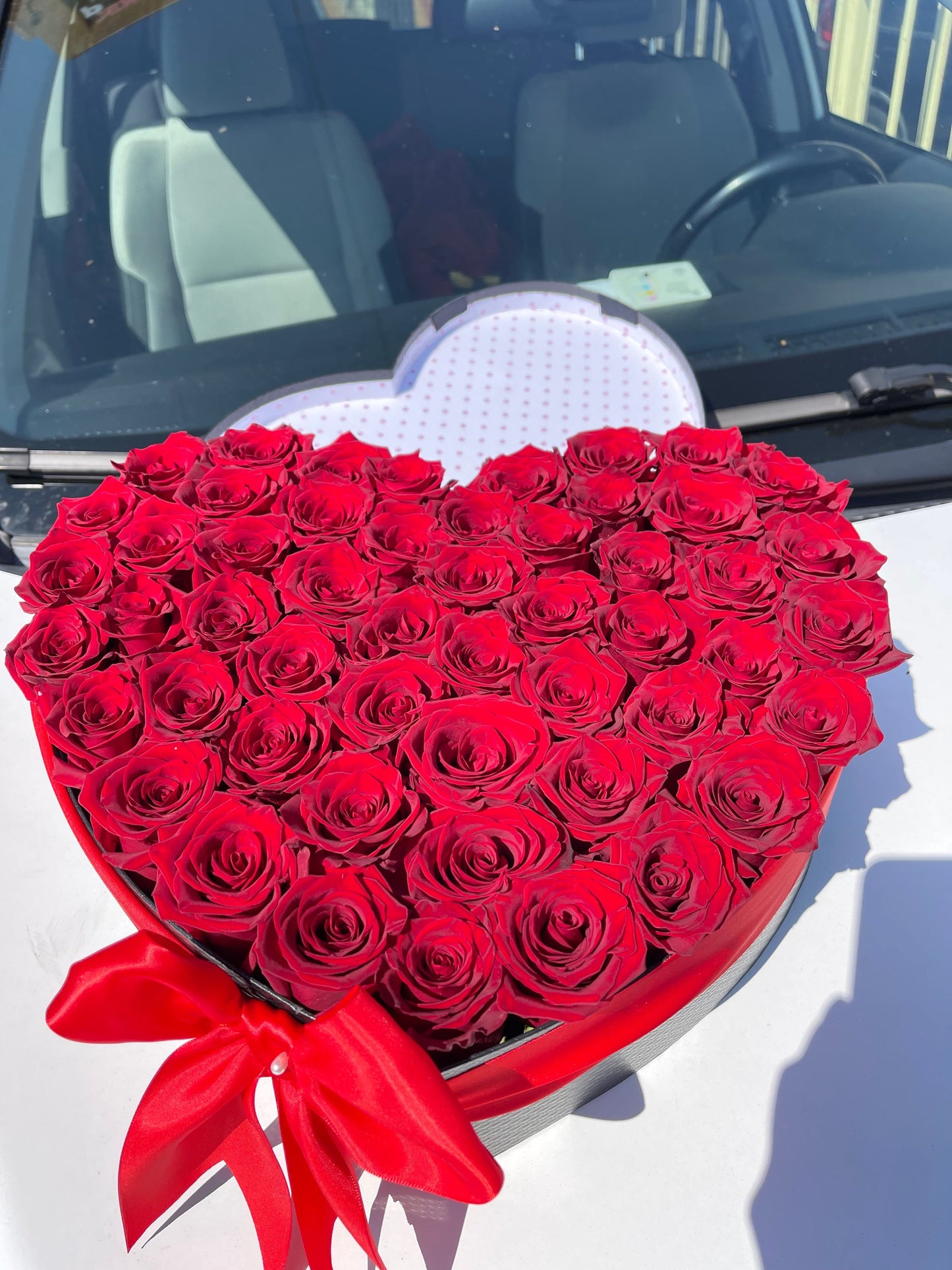 Heart Box 50 Premium Roses image 0