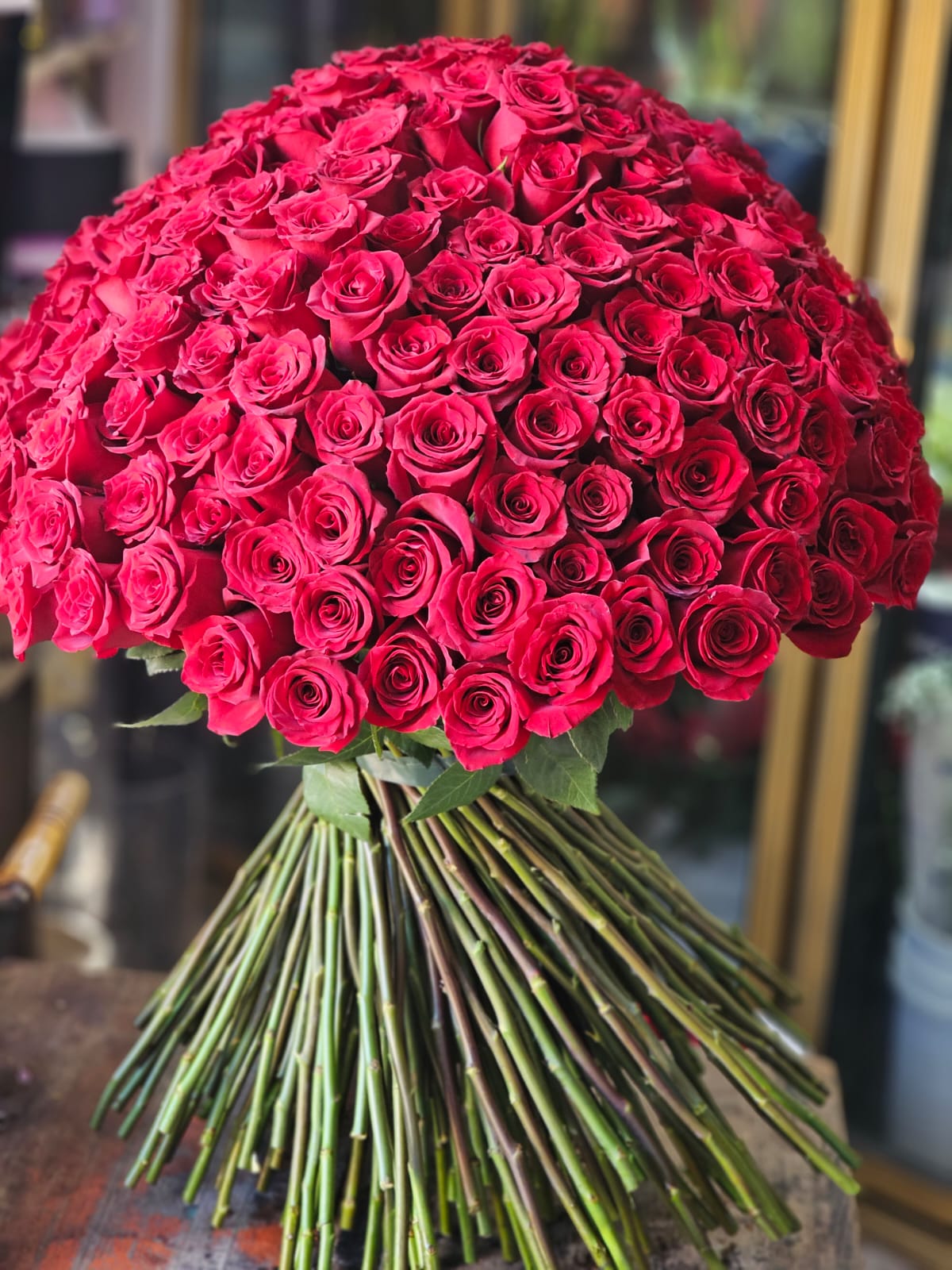 200 Premium Roses for that Beautiful one image 2