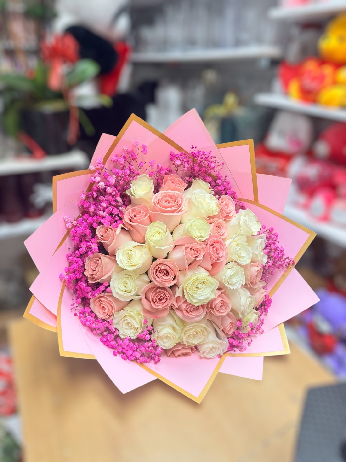 37 Beautiful Premium Pink and White Roses image 2