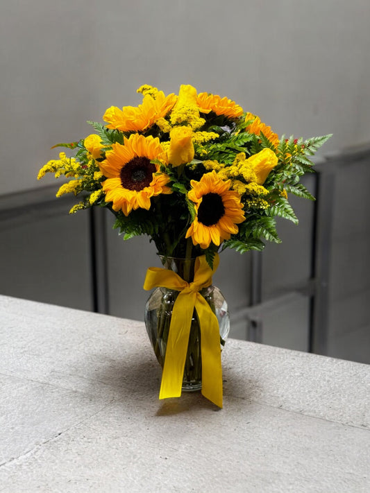 Doz of Sunflowers and Yellow Roses 6 and 6 in Heavy duty vase  image 0