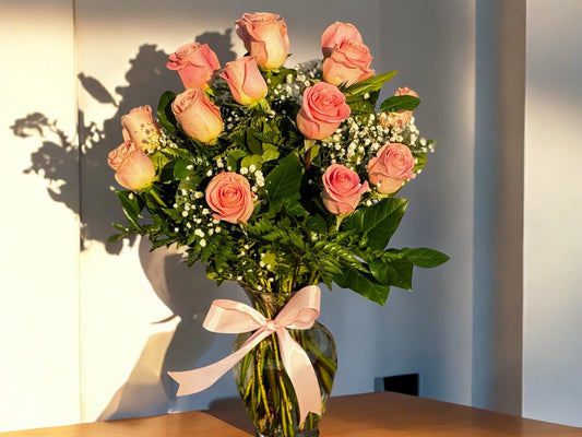 (doz) Premium Pink Roses in vase  image 0