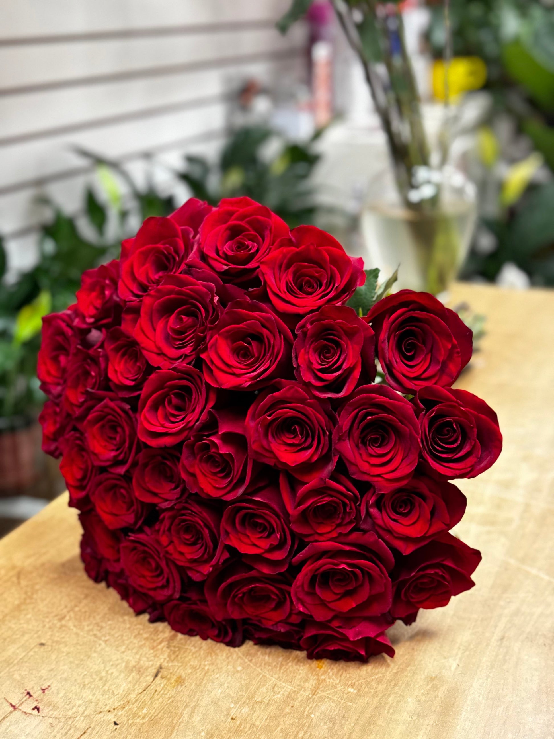 50 Premium Beautiful Roses Bouquet Buchon  image 1