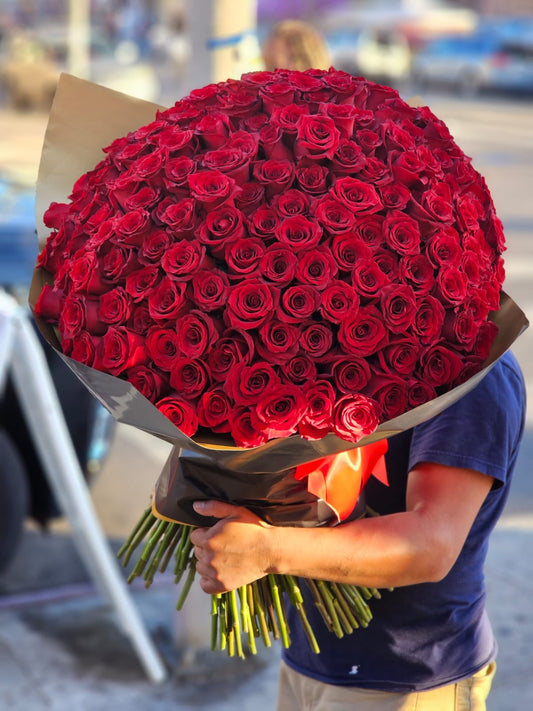 200 Premium Roses for that Beautiful one  image 0